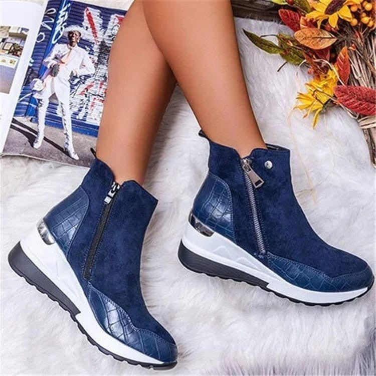Image of Women Wedged Boots (Plus Size)
