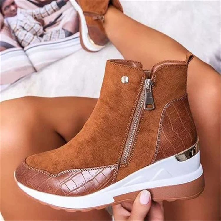 Image of Women Wedged Boots (Plus Size)